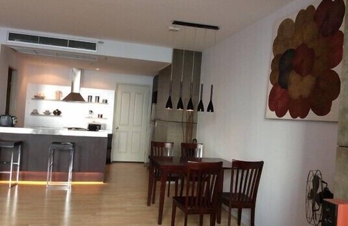 Bang Lamphu Lang Apartment | Away Baansatorn Chaopraya river side