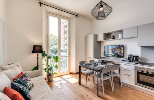 Pisa City Centre Hotel | AwesHome Luxury Apartment