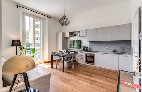 Pisa City Centre Hotel | AwesHome Luxury Apartment