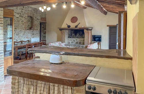 Radicondoli Apartment | Awesome apartment in Radicondoli SI