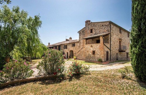 Radicondoli Apartment | Awesome apartment in Radicondoli SI