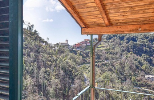 San Bernardino Apartment | Awesome apartment in vernazza sp with WiFi