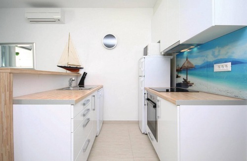 Grebastica Apartment | Awesome apartment in Grebastica