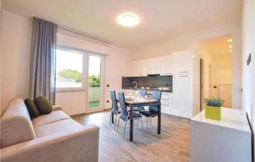 Casabianca di Fermo Apartment | Awesome Apartment In Lido Di Fermo