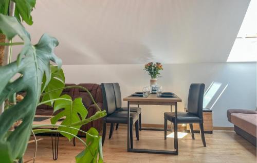 Wolsztyn Apartment | Awesome Apartment In Wilcze With Wifi