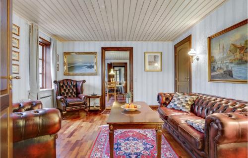 Bago House | Awesome Home In Assens With Kitchen