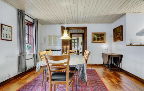Bago House | Awesome Home In Assens With Kitchen