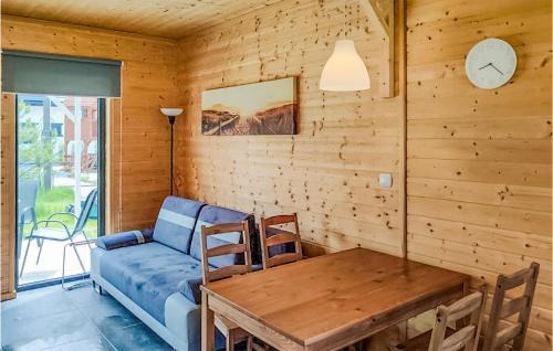 Jantar House | Awesome Home In Jantar With Sauna