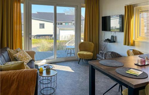 Scherpenisse House | Awesome Home In Scherpenisse