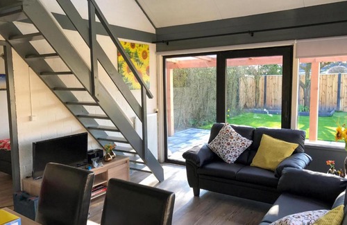 Stavenisse House | Awesome Home In Stavenisse With Kitchen