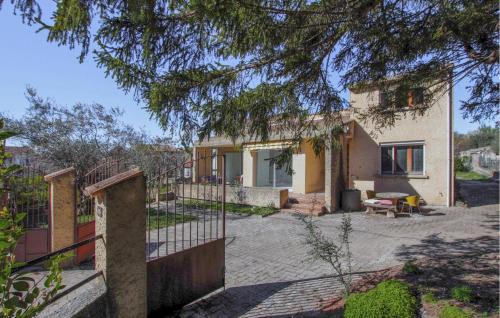 Tulette House | Awesome Home In Tulette With Wifi