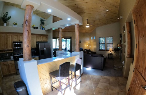 Torreon House | Awesome lodge on the 10th Fairway in the Torreon golf community in Show Low AZ.