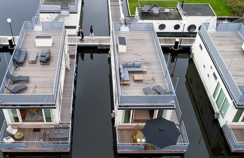 Municipality of Aalsmeer Boat Rental | Awesome ship in Aalsmeer with lake view