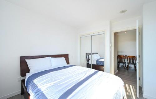 Port Coquitlam Apartment | Axis Peak, Entire Private Guest Suite