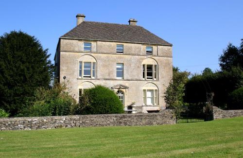 Bourton Bed & Breakfast | Aylworth Manor