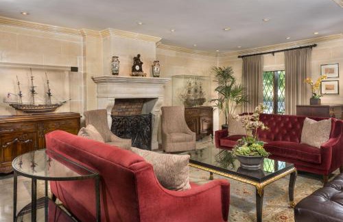 Santa Ana Heights Hotel | Ayres Hotel Costa Mesa Newport Beach
