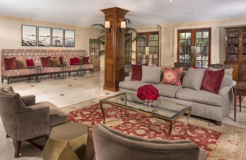 Santa Ana Heights Hotel | Ayres Hotel Costa Mesa Newport Beach