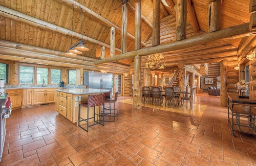 Lake Norman of Catawba Cottage | Azalea Retreat- The Lodge by Avantstay Best View