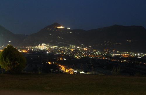 Monteluiano House | Azienda Agraria Montelujano