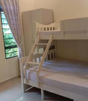 Gua House | azzahra homestay
