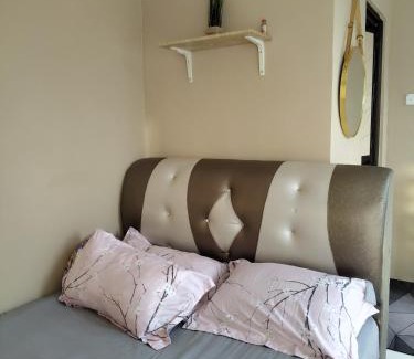 Kampung Jabi Hotel | Azzahwa Roomstay