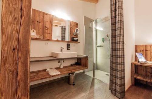 Riscone Hotel | B&B Boutique Apartment Oberwiesen