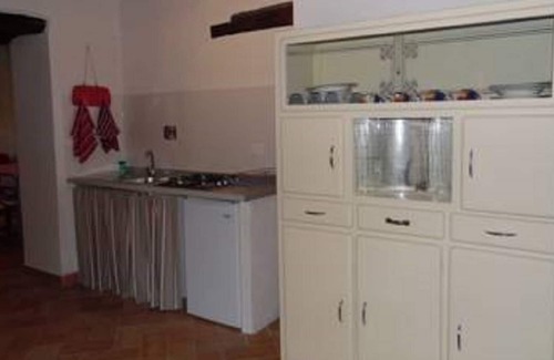 Bazzano Inferiore House | B&B CASTELLO GIRASOLE - Red Apartment