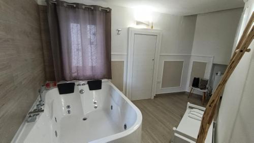 Rossano Bed & Breakfast | B & B Domus San PietRo