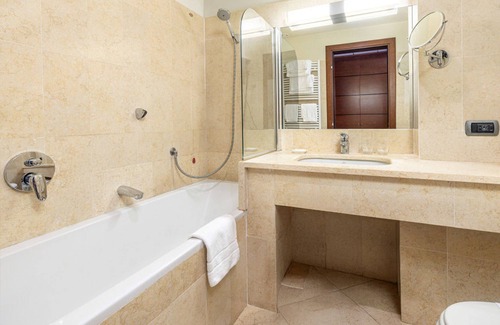 Imperia Hotel | B&B HOTEL Imperia Rossini al Teatro