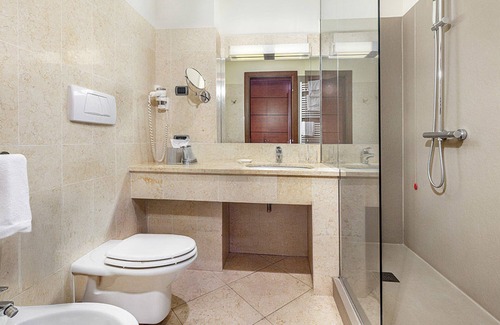 Imperia Hotel | B&B HOTEL Imperia Rossini al Teatro