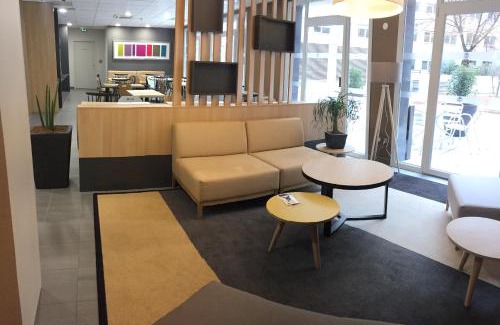 Saint Clair Hotel | B&B HOTEL Lyon Caluire Cité Internationale