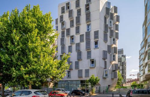 La Villette Hotel | B&B HOTEL Marseille Euromed