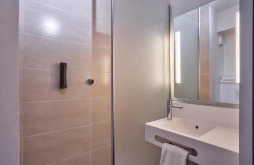 La Source Hotel | B&B HOTEL Paris Créteil