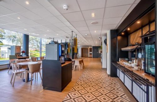 La Source Hotel | B&B HOTEL Paris Créteil