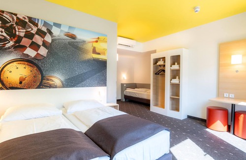 Stuttgart Hotel | B&B Hotel Stuttgart-Zuffenhausen