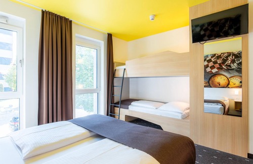 Stuttgart Hotel | B&B Hotel Stuttgart-Zuffenhausen