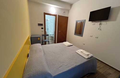 Crucoli Bed & Breakfast | B&b house Lamanna Room No. 6