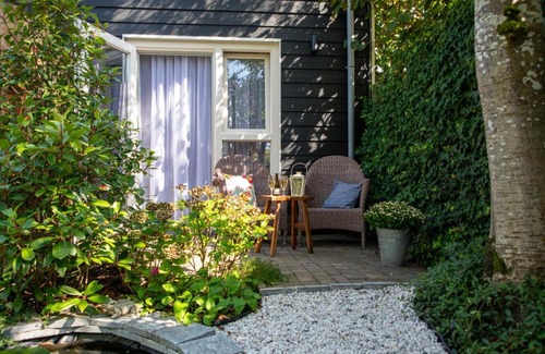 Wemeldinge Bed & Breakfast | B&B Joli met privé wellness