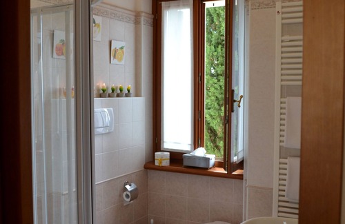 Fumane Bed & Breakfast | B&B Le Corone