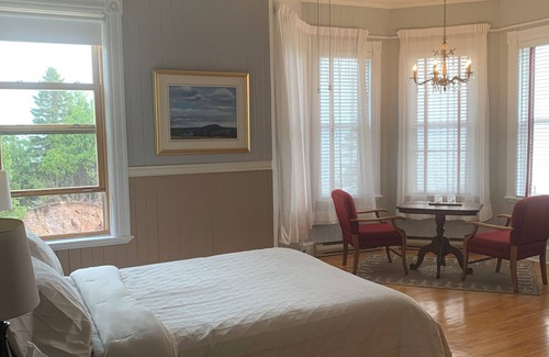 Port-Daniel Bed & Breakfast | B&B Le Manoir du vieux Presbytère