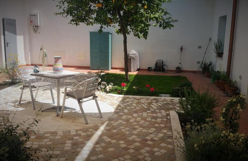 Monserrato Bed & Breakfast | B&b-Le Rondini