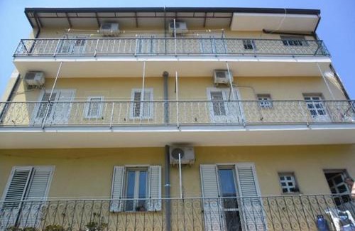 Locri Bed & Breakfast | B&B NONNA PINA