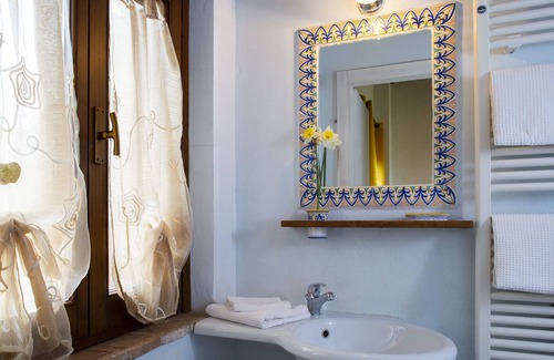 Assisi Bed & Breakfast | B&B with pool, only one step away from Assisi