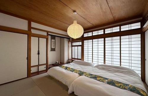 Hiroshima City Centre Apartment | b hotel Life Gate - Expansive 4BR Apartment in Vibrant Nakamachi