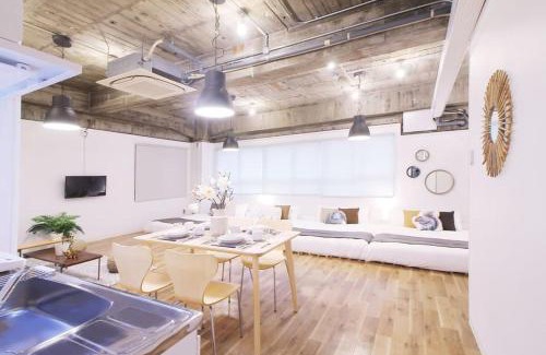 Hiroshima City Centre Apartment | b hotel Nikke - 1BR Apt for 10ppl near Hondori Shopping