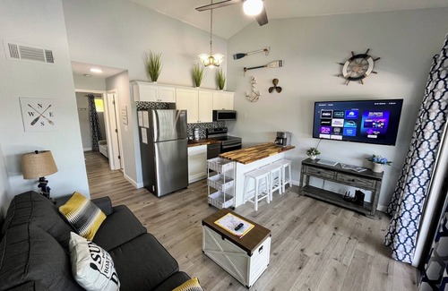 Osage Beach Condo | B Lakefront! Remolded Boat Slip Ramp, Patio Views, Sleeps 4, Pool, Kitchen WI-FI