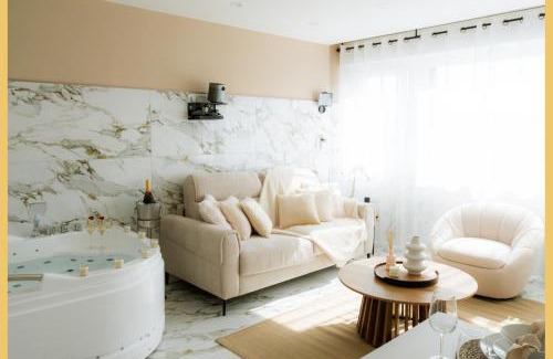Gaillard Apartment | B Unique Appartement Jacuzzi I Cinéma