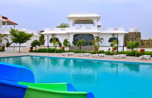 Sarada Hotel | BA-NA Hills Resort