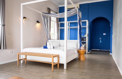 Haad Pleayleam Hotel | Baan Jai Dee Beach Front Hotel