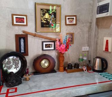 Saraphi House | Baan Phak Phu moshe house